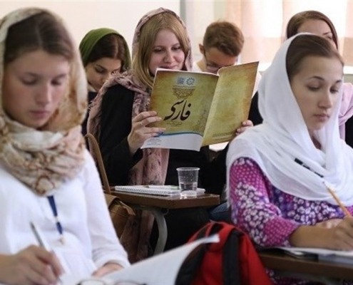 کلاس آموزش زبان فارسی