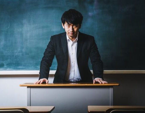 معلم زبان ژاپنی