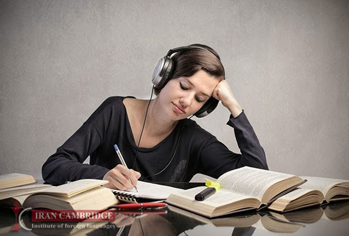 یادگیری یک زبان جدید از طریق موزیک